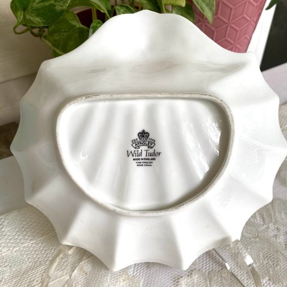 Vintage Aynsley, John Wild Tudor Shell Shaped 8” Trinket Dish - Picture 6 of 6